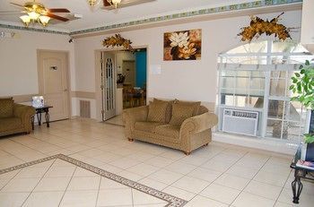 Texas Inn And Suites Citycenter At Utrgv Единбург Екстериор снимка