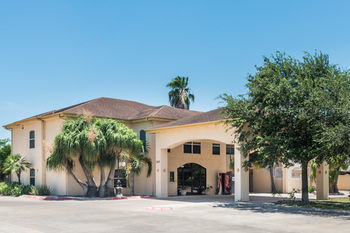 Texas Inn And Suites Citycenter At Utrgv Единбург Екстериор снимка